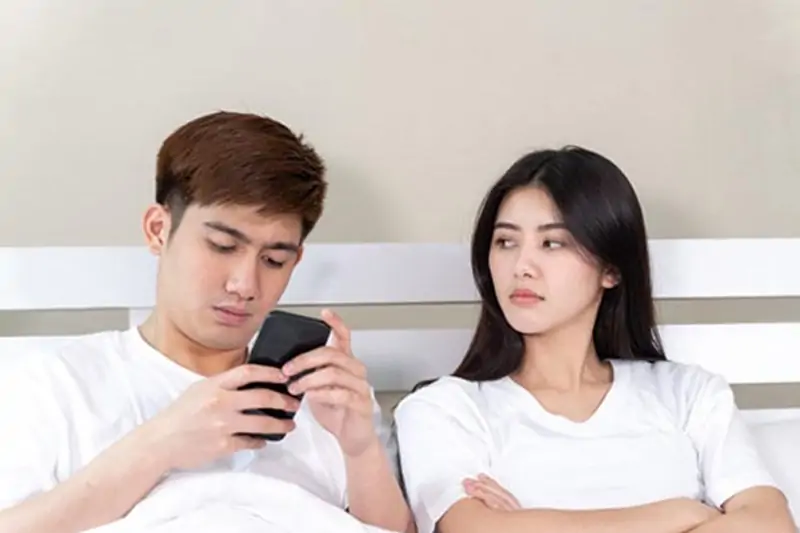 Các biểu hiện hành vi ngoại tình